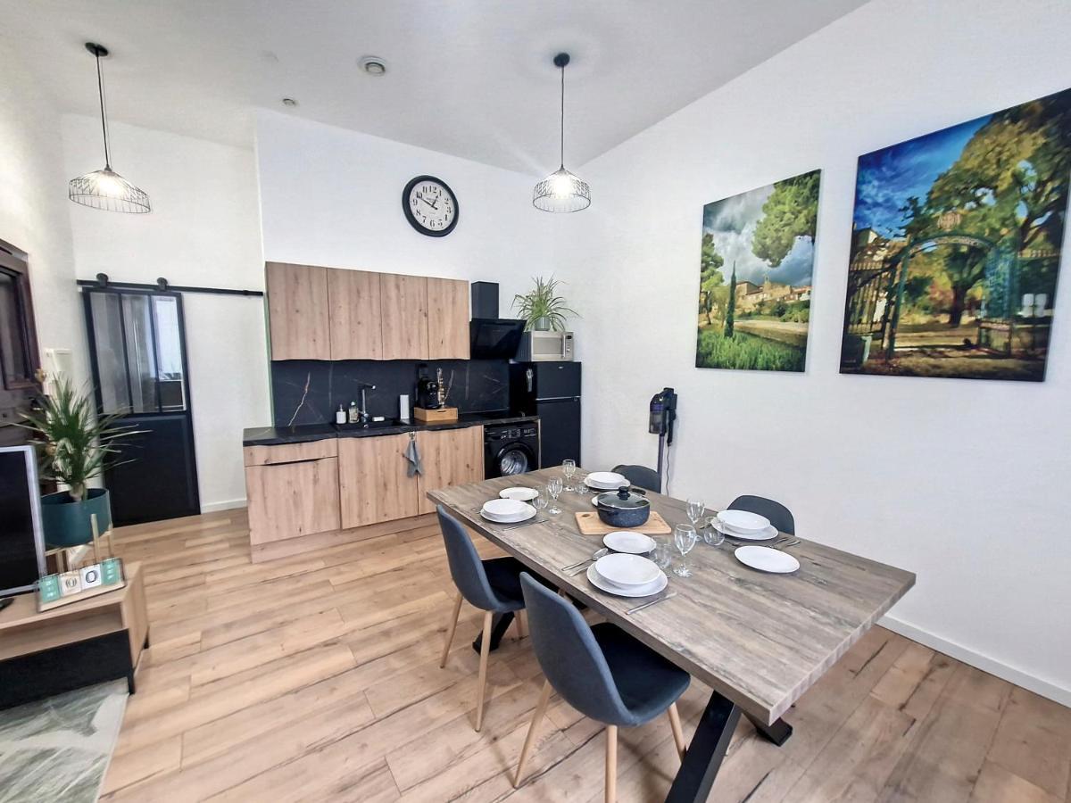 Nimes: Appartement L'Auguste Centre-Ville. Bagian luar foto